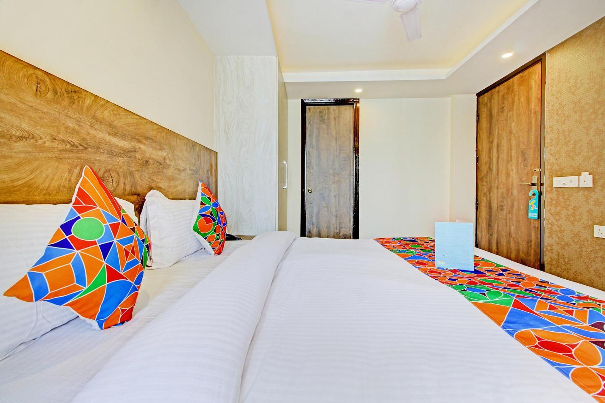 แฟ็บโฮเต็ล ซอฟต์ เปตาล Hotel คูร์เคาน์ ภายนอก รูปภาพ