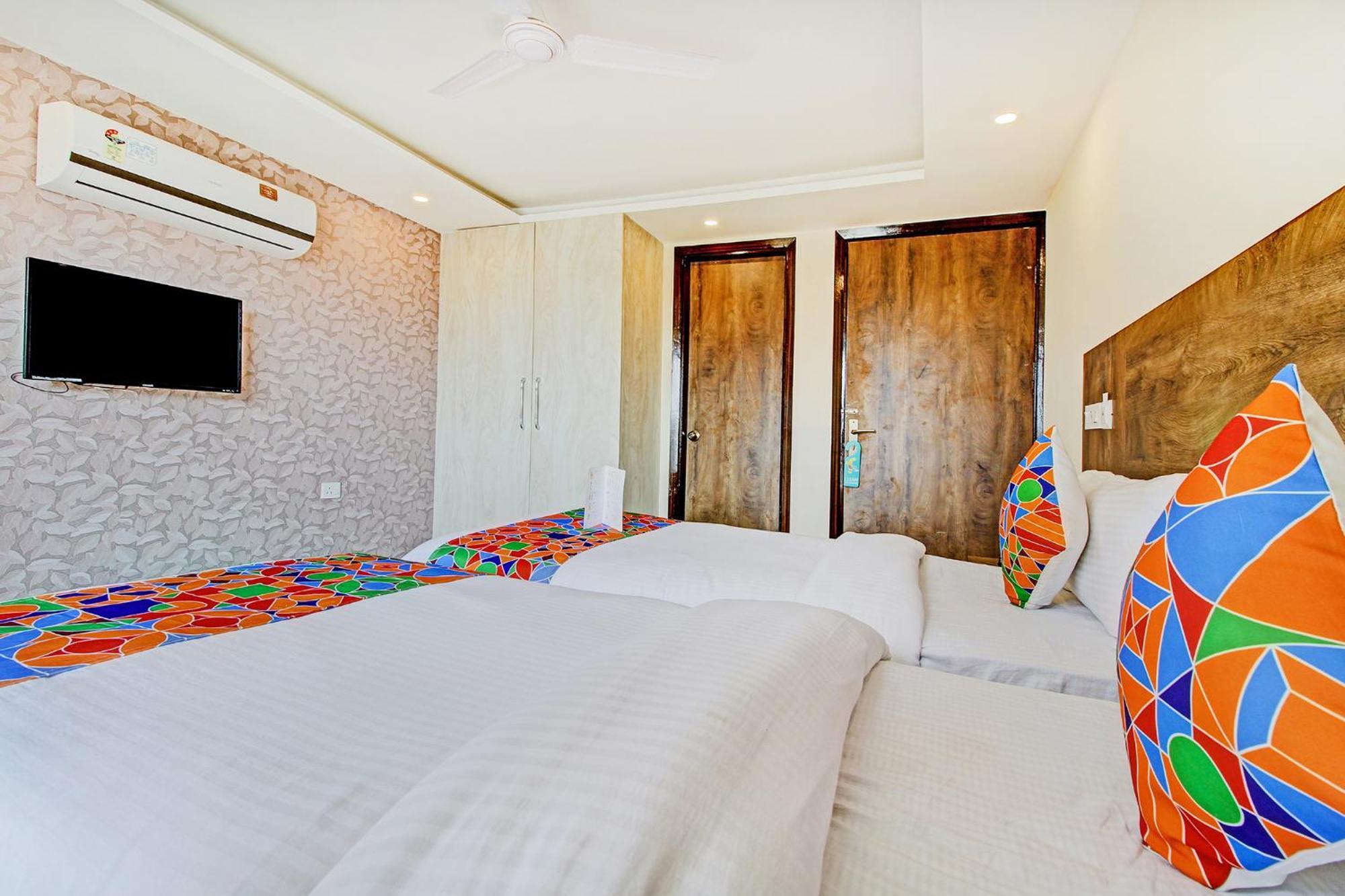 แฟ็บโฮเต็ล ซอฟต์ เปตาล Hotel คูร์เคาน์ ภายนอก รูปภาพ